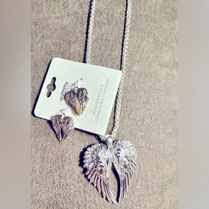 Silvertone angel wing pendant & earrings.